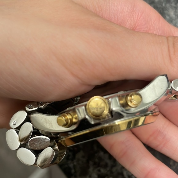 Michael Kors Oversized Bradshaw Two Toned Watch - Picture 7 of 7